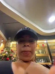 Brunettexio webcam model stream image