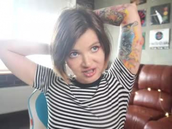 awondrr webcam model stream image