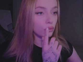 mayshy webcam model stream image