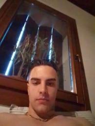 luchino220 webcam cam4 model stream image