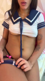 Moranguinh_24 webcam model stream image