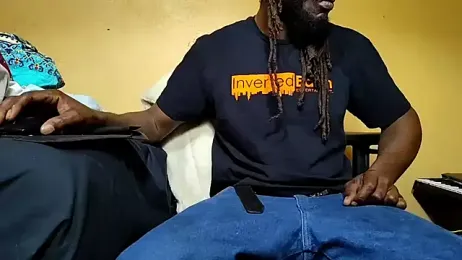 EYEzIAM webcam stripchat model stream image