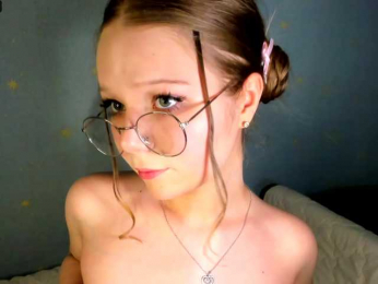 MelMooon webcam model stream image