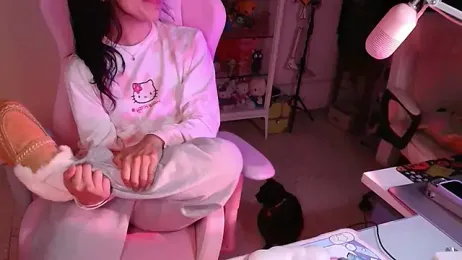 kaithra webcam stripchat model stream image