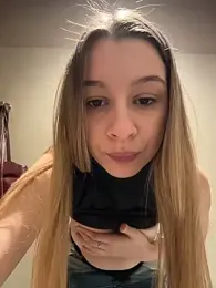 SashaCatt webcam model stream image