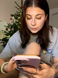 Mia-Minou webcam model stream image