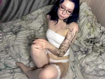 LisaCuty webcam model stream image