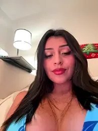 sweetAli_ webcam model stream image