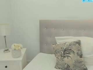 tessgorgeouss webcam model stream image
