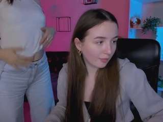 leslie-bird webcam camsoda model stream image