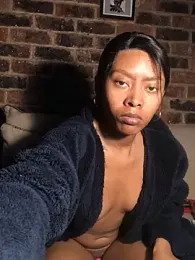 TyraaLee webcam model stream image