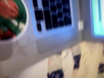 fuckanaries69 webcam model stream image