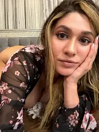 IrisBlues webcam model stream image