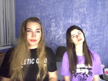 CrystalWaves5 webcam model stream image
