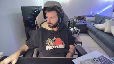 moi92160 webcam model stream image