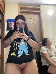 alissonfernandez_ webcam model stream image