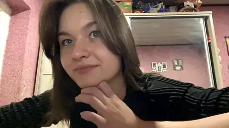 liliya13 webcam model stream image