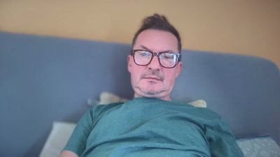 emu49 webcam model stream image