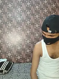 Sexy_komal02 webcam stripchat model stream image