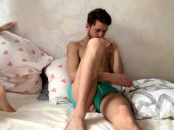 MoonBabyCouple webcam model stream image