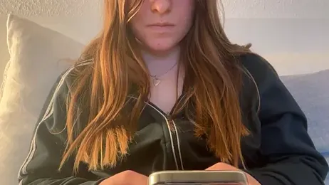 Lucyschickt webcam stripchat model stream image