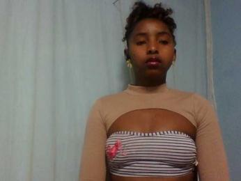 Orzia12 webcam bongacams model stream image