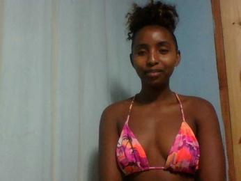 Orzia12 webcam model stream image