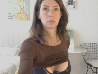 WhiteQueen888 webcam model stream image