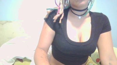 PikachuDreams webcam cam4 model stream image