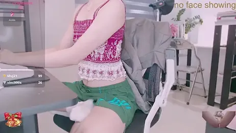 Shyn__ webcam model stream image