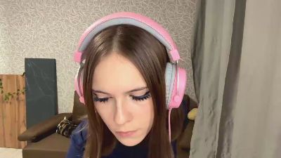 ShainaFraile webcam model stream image