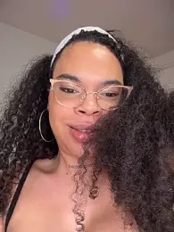 naomikandra webcam model stream image