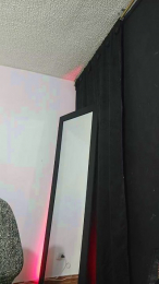 CHANEL_07 webcam model stream image