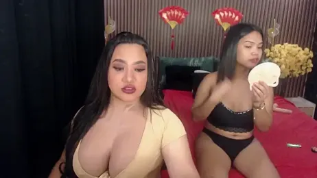 Hotcum_ella webcam model stream image