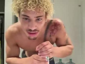 kingzosh webcam model stream image
