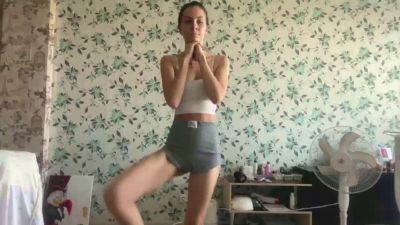 BelleSheaff webcam model stream image
