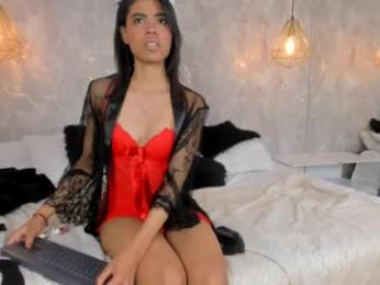 zelie_angels webcam model stream image