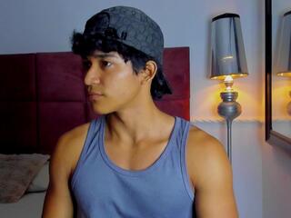 Luca Mashle webcam model stream image