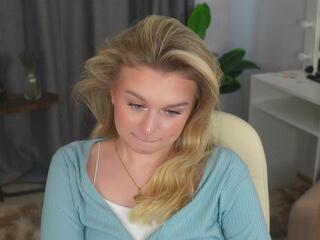 Synnove Appling webcam model stream image