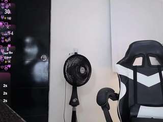 lucia-henao webcam model stream image