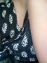 Aruyeshi- webcam stripchat model stream image