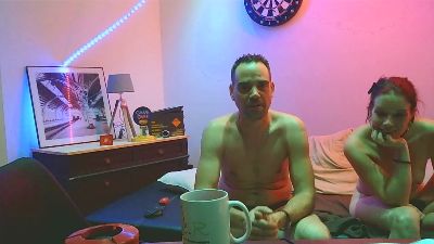 EloNoch webcam model stream image