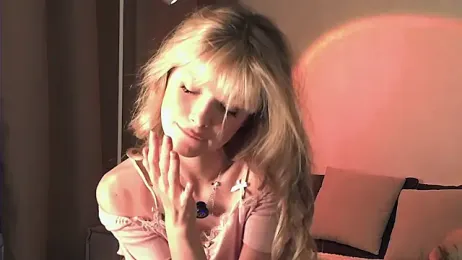 BellaSecrettt webcam stripchat model stream image