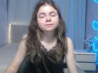Tina Ryder webcam model stream image
