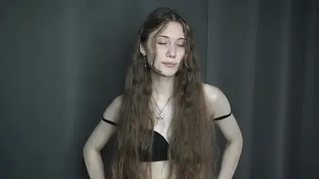 BellaTear webcam model stream image