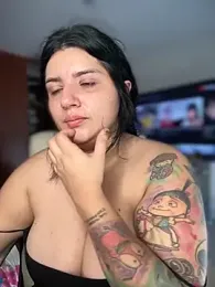 horny_roomiess webcam model stream image
