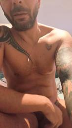 Gr_SexyMan webcam model stream image