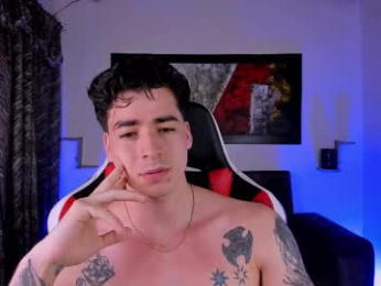 liamwyatt_ webcam model stream image