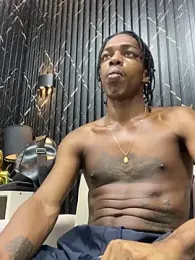 LarryCollin webcam model stream image