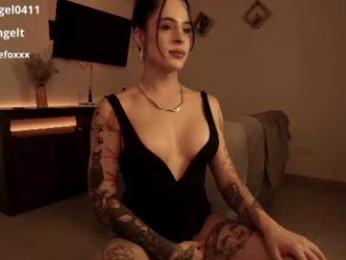 adelineefoxxx webcam chaturbate model stream image